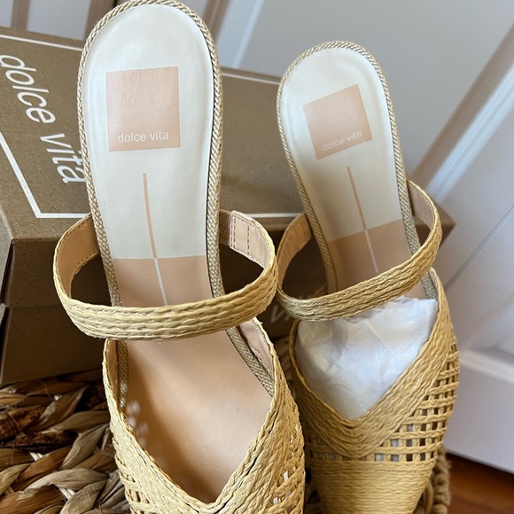 Dolce Vita Ladies Kaline Pointed Toe Raffia High Heel Pumps - Picture 8 of 11